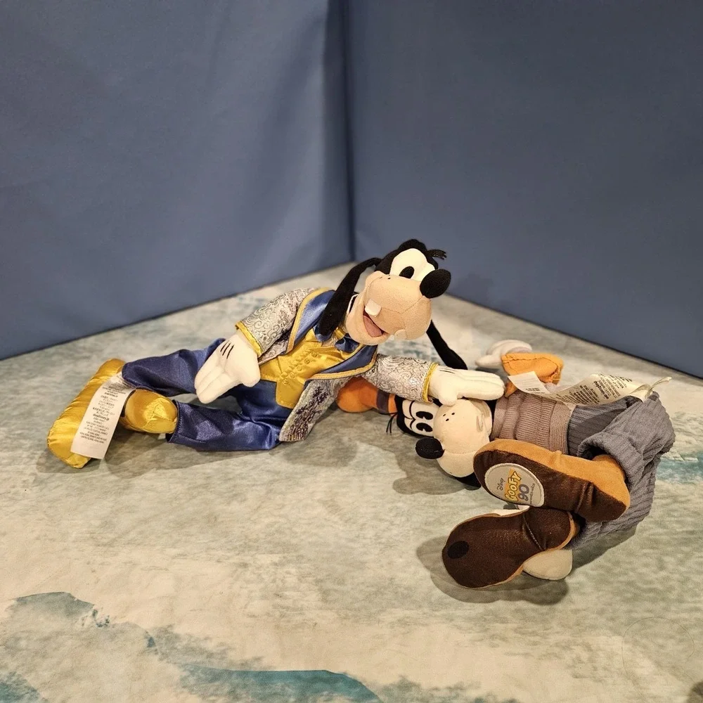 Disney Parks WDW 50th Anniversary Goofy Plush Bundle With Goofy 90th Birthday